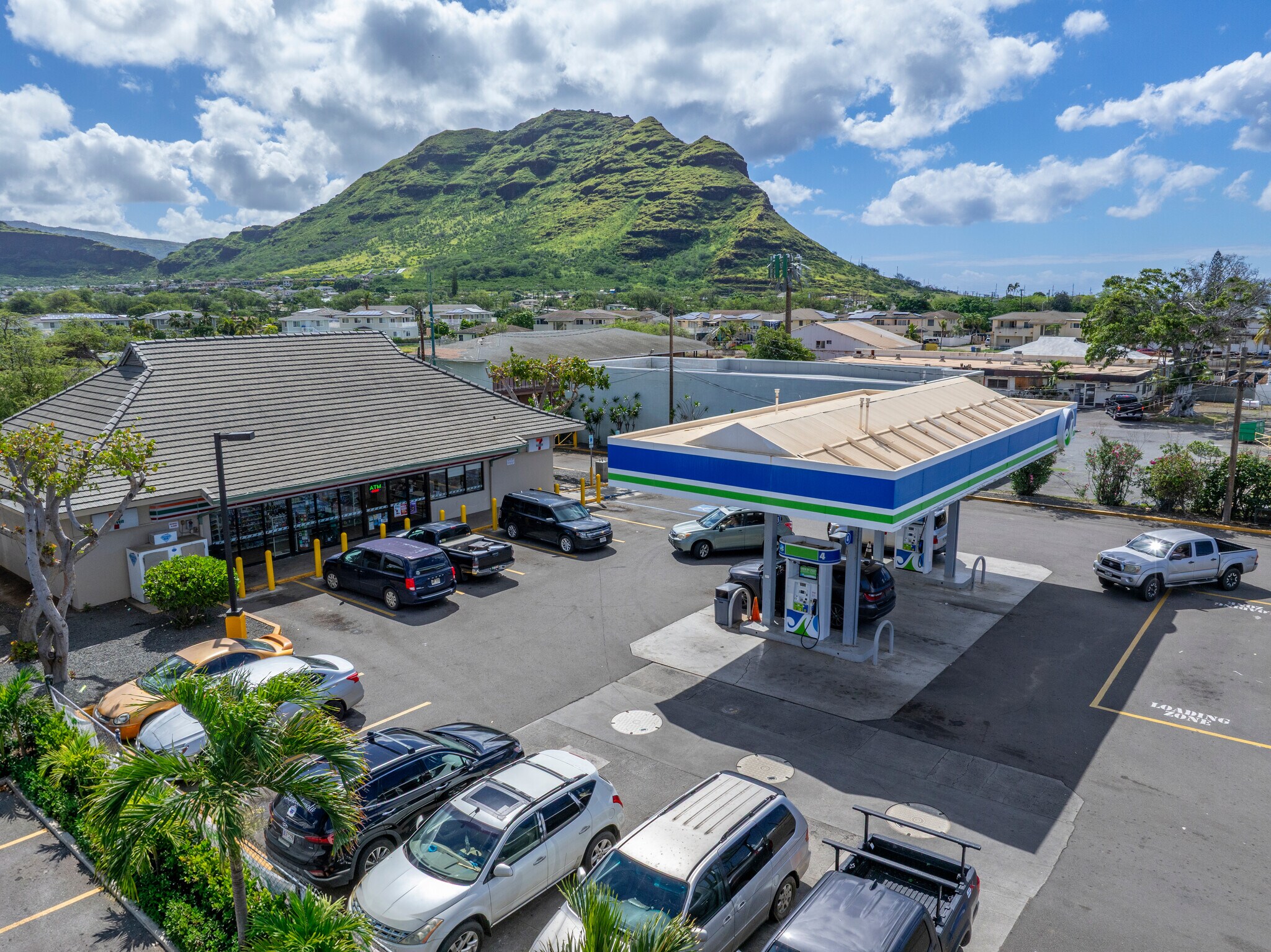 87-718 Farrington Hwy, Waianae, HI à vendre Photo principale– Image 1 sur 8