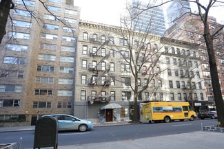 Plus de détails pour 320-324 E 49th St, New York, NY - Local commercial à louer
