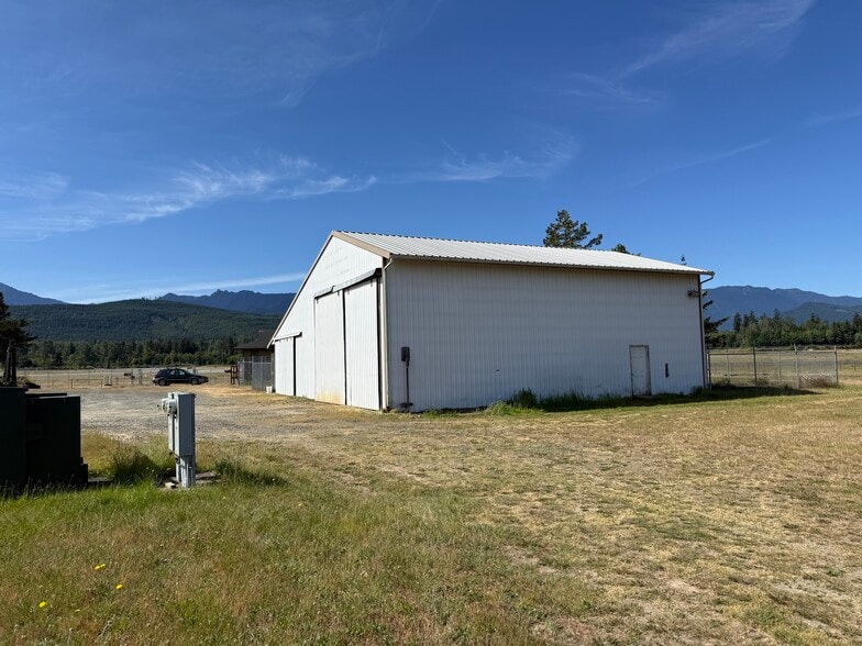 2032 S O St, Port Angeles, WA à louer - Photo principale – Image 2 sur 8