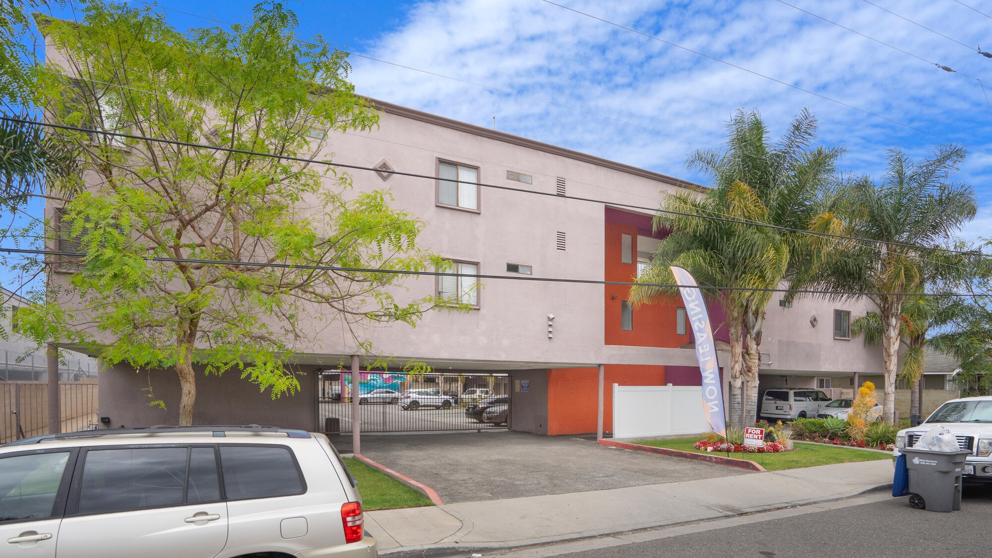 1225 W 166th St, Gardena, CA à vendre Photo de l’immeuble– Image 1 sur 37