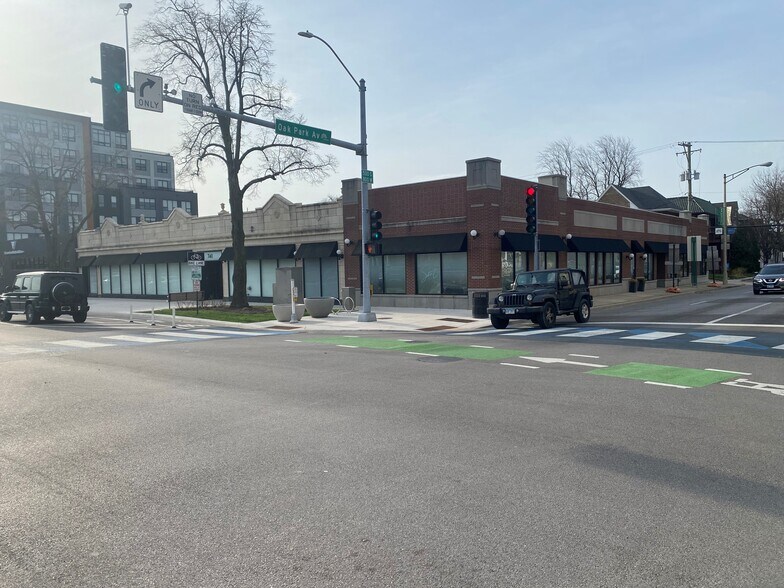741 Madison St, Oak Park, IL à vendre - Photo de l’immeuble – Image 3 sur 5
