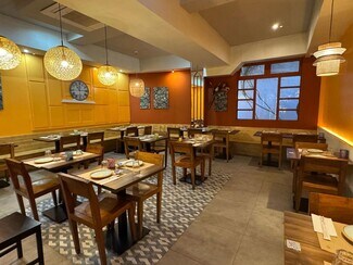 Plus de détails pour Local commercial à louer