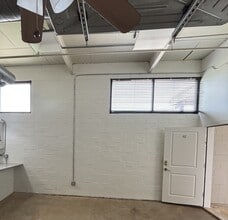 3363 E Commerce St, San Antonio, TX à louer Photo intérieure– Image 1 sur 15