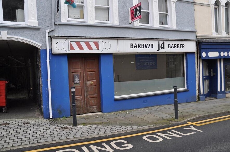 4 Church St, Llangefni à louer - Photo de l’immeuble – Image 2 sur 4