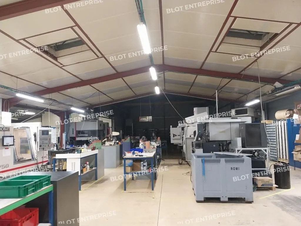 Local d'activités dans Pleyben à vendre Photo intérieure– Image 1 sur 16