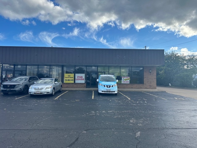 34508 Euclid Ave, Willoughby, OH à louer - Photo de l’immeuble – Image 2 sur 4