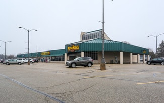Plus de détails pour 900-914 W Main St, Waupun, WI - Local commercial à louer