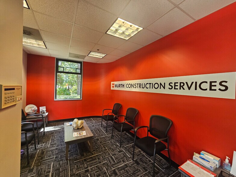 144 Industrial Dr, Birmingham, AL à louer - Photo de l’immeuble – Image 2 sur 21