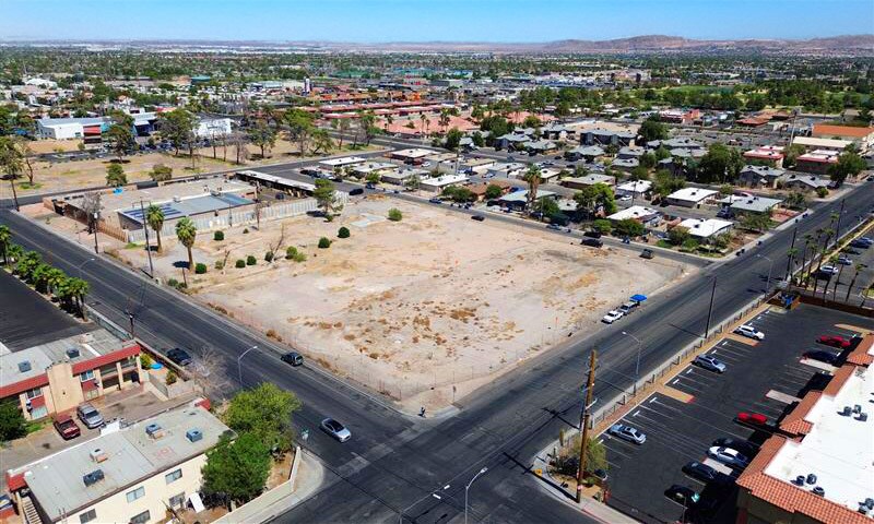 520-540 N 28th St, Las Vegas, NV à vendre - Photo de l’immeuble – Image 3 sur 6