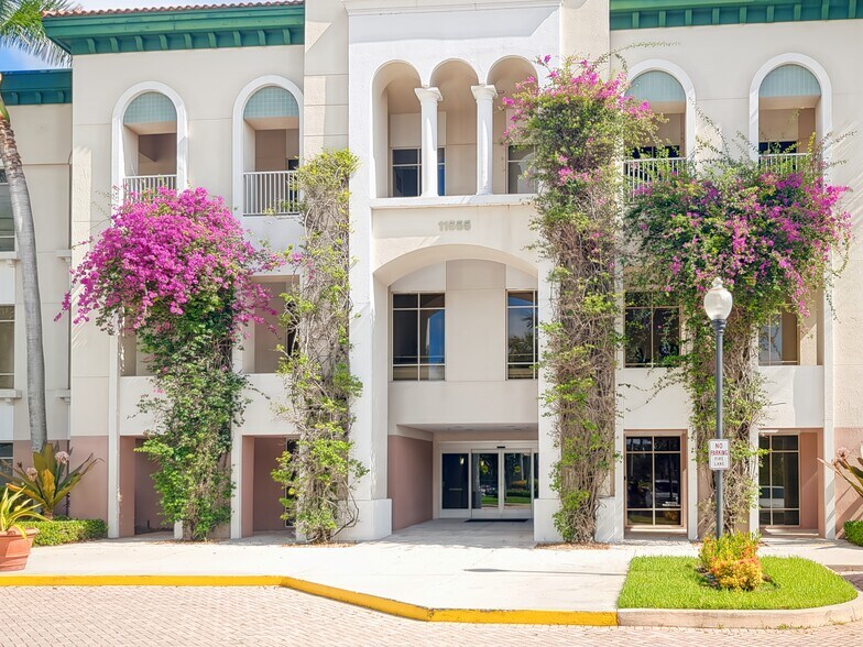 11555 Heron Bay Blvd, Coral Springs, FL à louer - Photo de l’immeuble – Image 3 sur 11