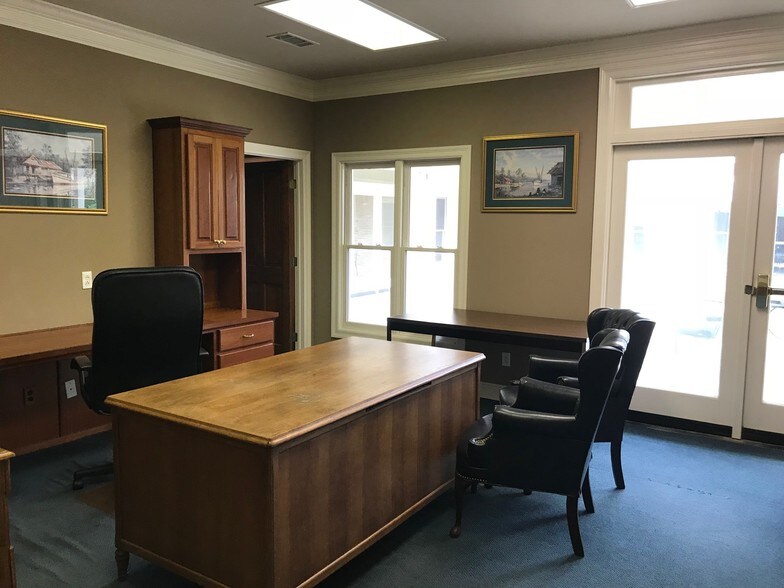 3909 Plaza Tower Dr, Baton Rouge, LA à vendre - Autre – Image 1 sur 13