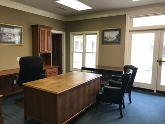 Plus de détails pour 3909 Plaza Tower Dr, Baton Rouge, LA - Bureau à vendre