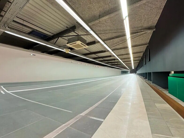 Local commercial dans Salaise-sur-Sanne à louer - Photo intérieure – Image 3 sur 3