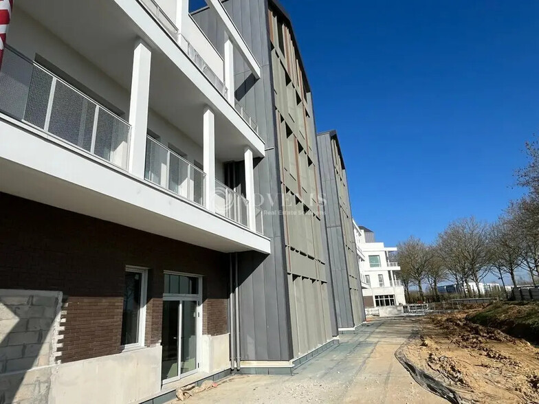 Local commercial dans Serris à vendre - Photo de l’immeuble – Image 3 sur 8