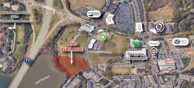 219 Lake Cornelius Blvd, Davidson, NC à vendre Photo principale– Image 1 sur 4