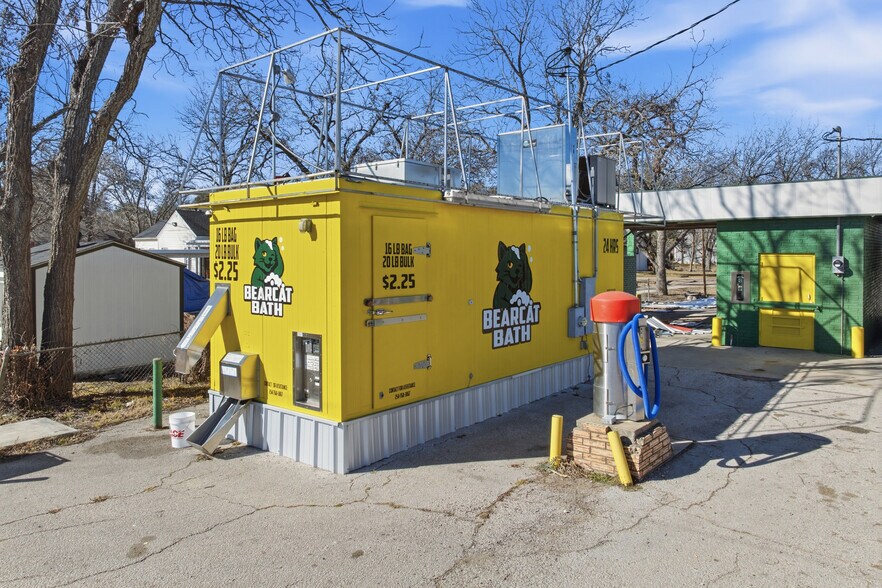 703 Avenue E, Moody, TX à vendre - Photo de l’immeuble – Image 3 sur 15