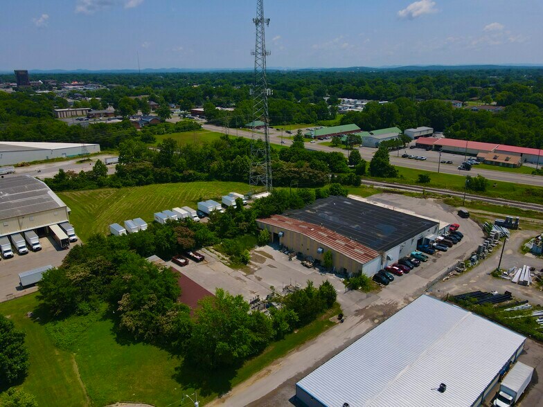 1018-1024 Seals Way, Murfreesboro, TN à vendre - Photo de l’immeuble – Image 3 sur 5