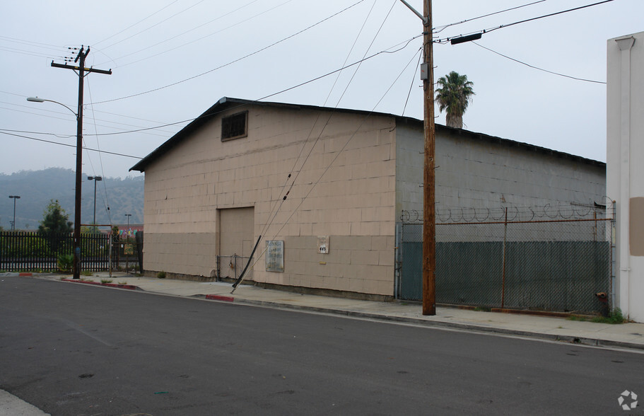 448 Fernando Ct, Glendale, CA à vendre - Photo de l’immeuble – Image 2 sur 10