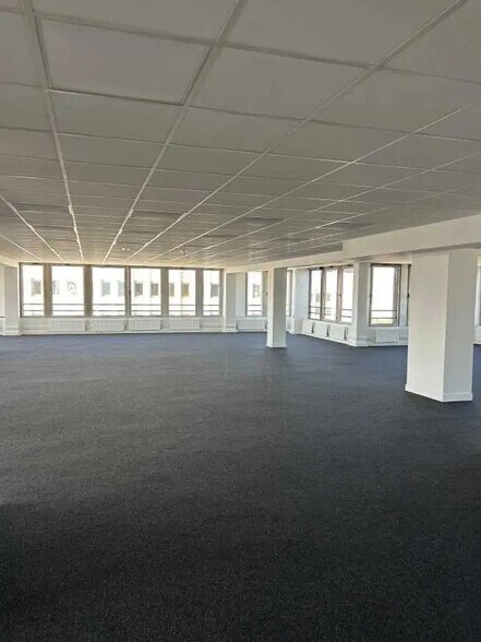 Bureau dans Rouen à louer - Photo de l’immeuble – Image 3 sur 4