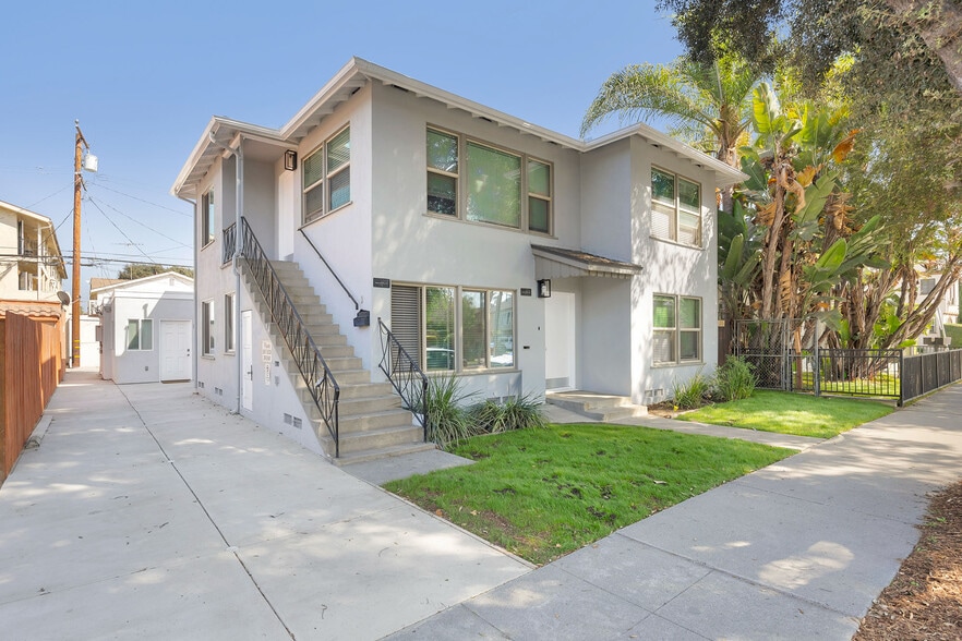 2210 Pine Ave, Long Beach, CA à vendre - Photo principale – Image 1 sur 13