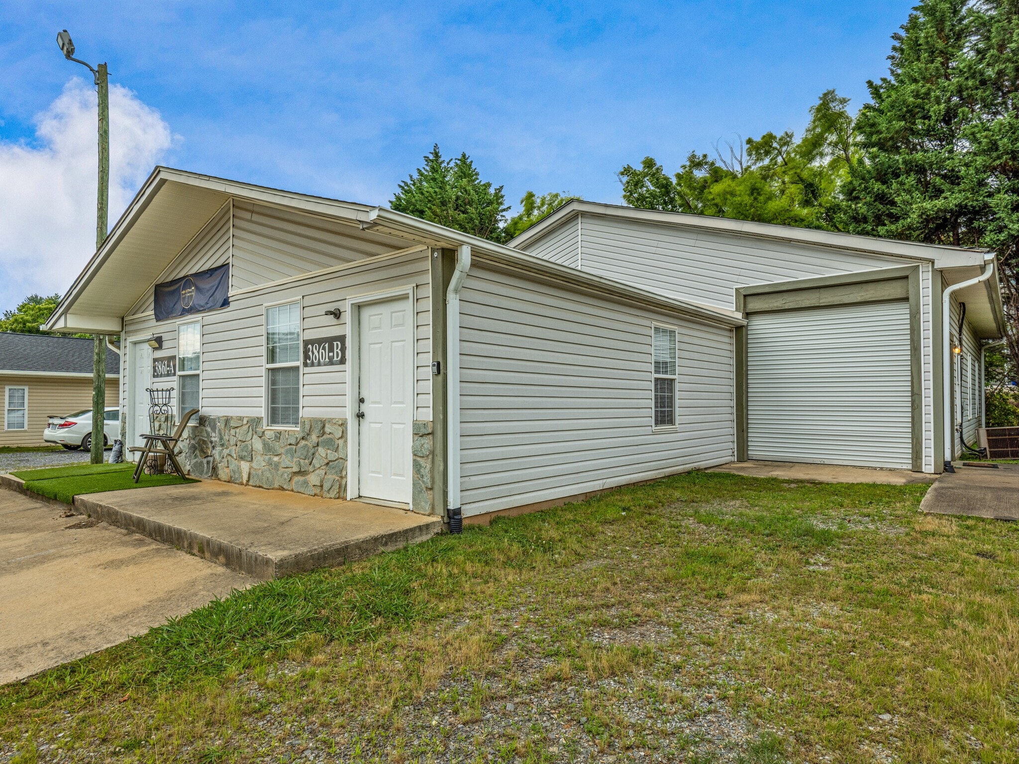 3865 Sweeten Creek Rd, Arden, NC à louer Photo de l’immeuble– Image 1 sur 14