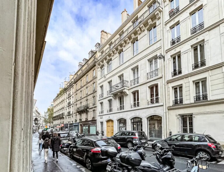 Local commercial dans Paris à vendre - Photo de l’immeuble – Image 2 sur 4