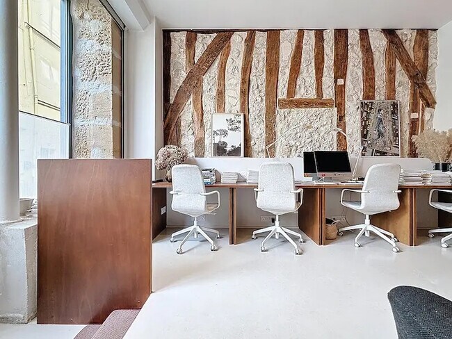 Plus de détails pour Bureau à louer