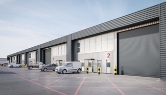 Plus de détails pour 2-7 Centenary Rd, Enfield - Industriel/Logistique à louer