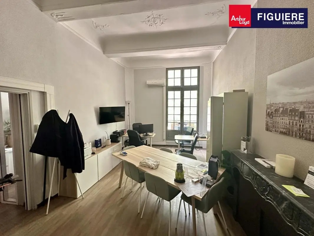 1 B Bis Rue Frédéric Mistral, Aix-en-Provence à louer Photo intérieure– Image 1 sur 4