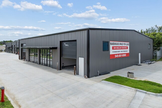 Plus de détails pour 2357 Doreen St, Grand Prairie, TX - Industriel/Logistique à louer