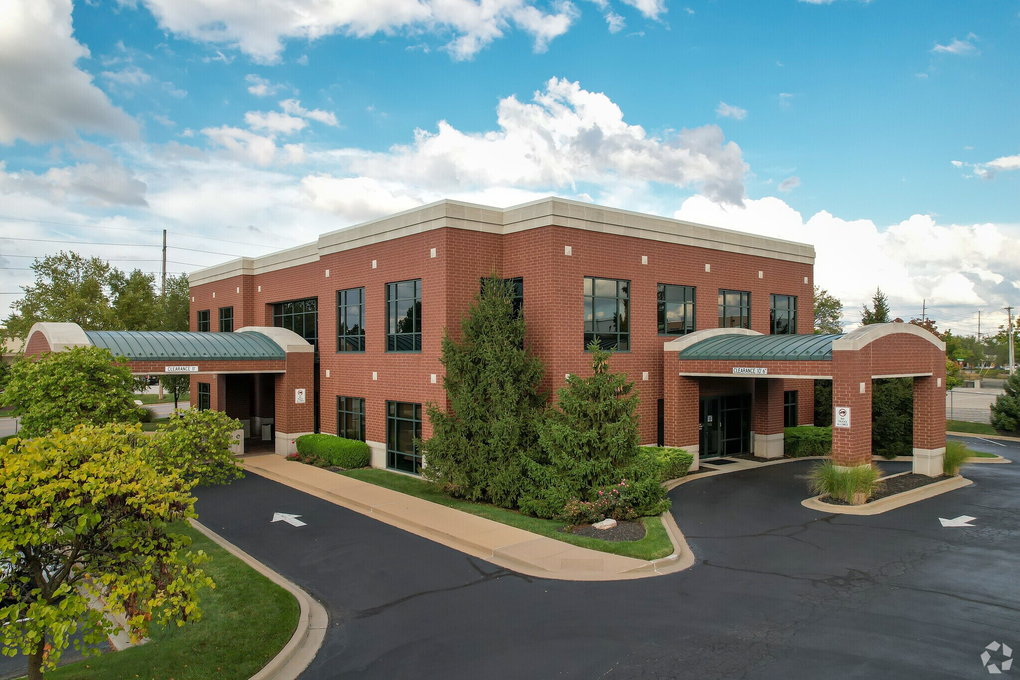 10448 Old Olive Street Rd, Saint Louis, MO à louer Photo principale– Image 1 sur 5