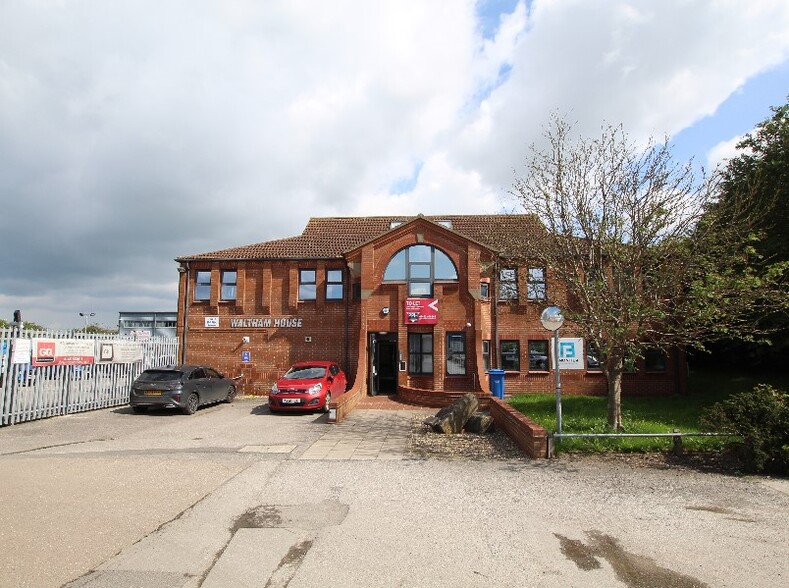 Riverview Rd, Beverley à louer - Photo de l’immeuble – Image 2 sur 2