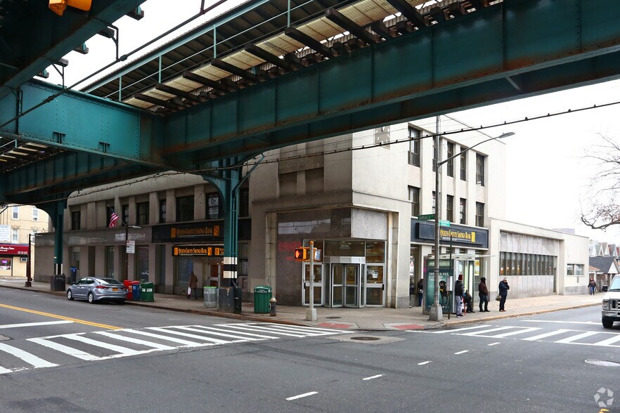 93-22 Jamaica Ave, Woodhaven, NY à louer - Photo de l’immeuble – Image 1 sur 6