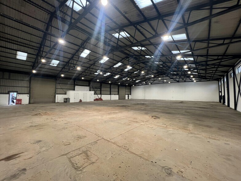 Stephenson St, Wallsend à louer - Photo de l’immeuble – Image 3 sur 7