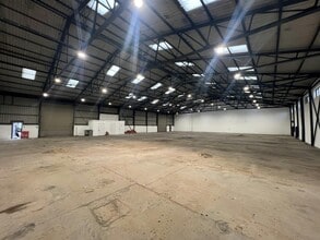 Stephenson St, Wallsend à louer Photo de l’immeuble– Image 2 sur 4