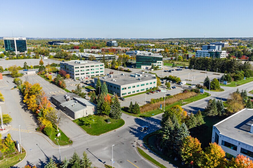 50 Hines Rd, Ottawa, ON à louer - Aérien – Image 2 sur 5