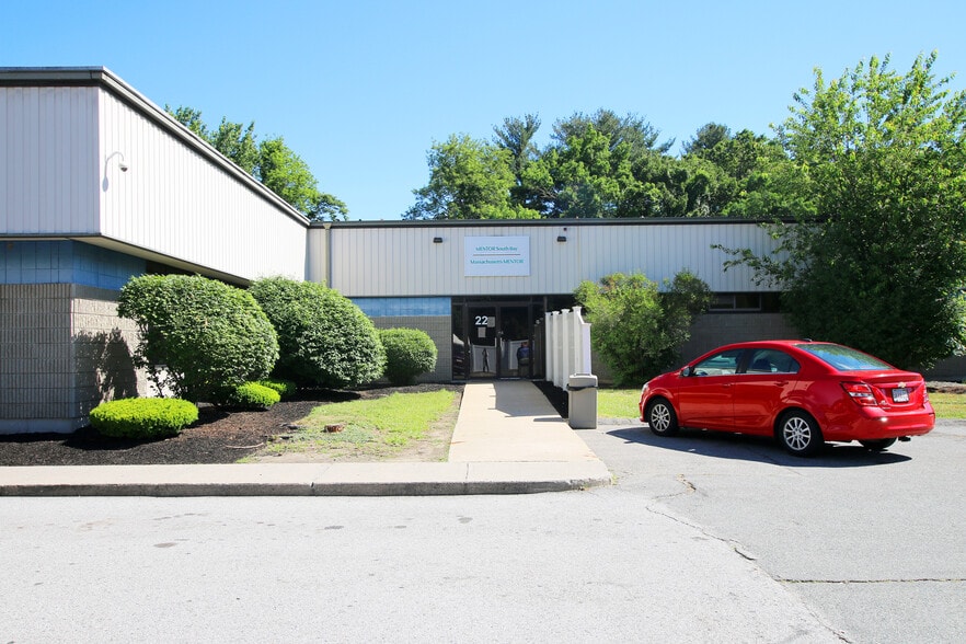 22 Old Canal Dr, Lowell, MA à louer - Photo de l’immeuble – Image 1 sur 7