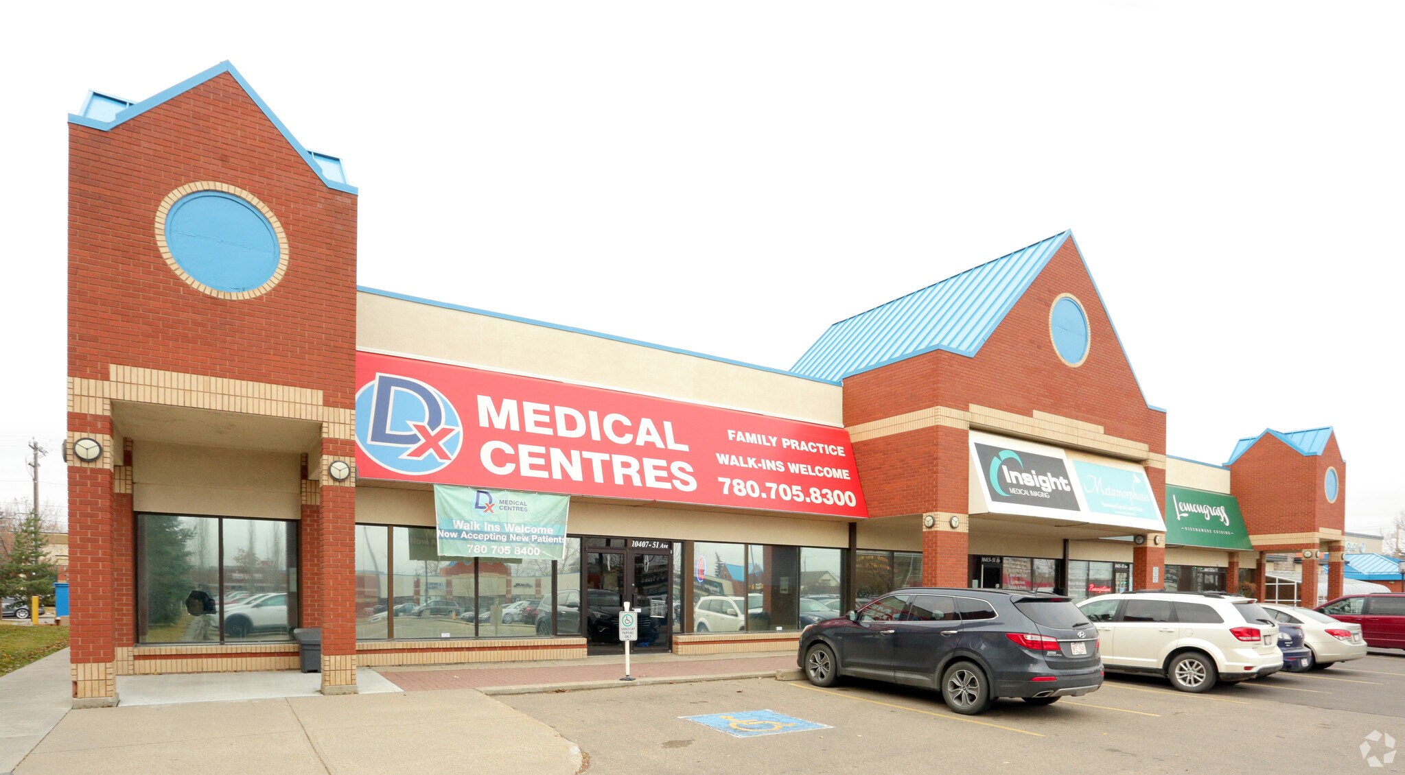 10407 51 Av NW, Edmonton, AB à louer Photo de l’immeuble– Image 1 sur 4