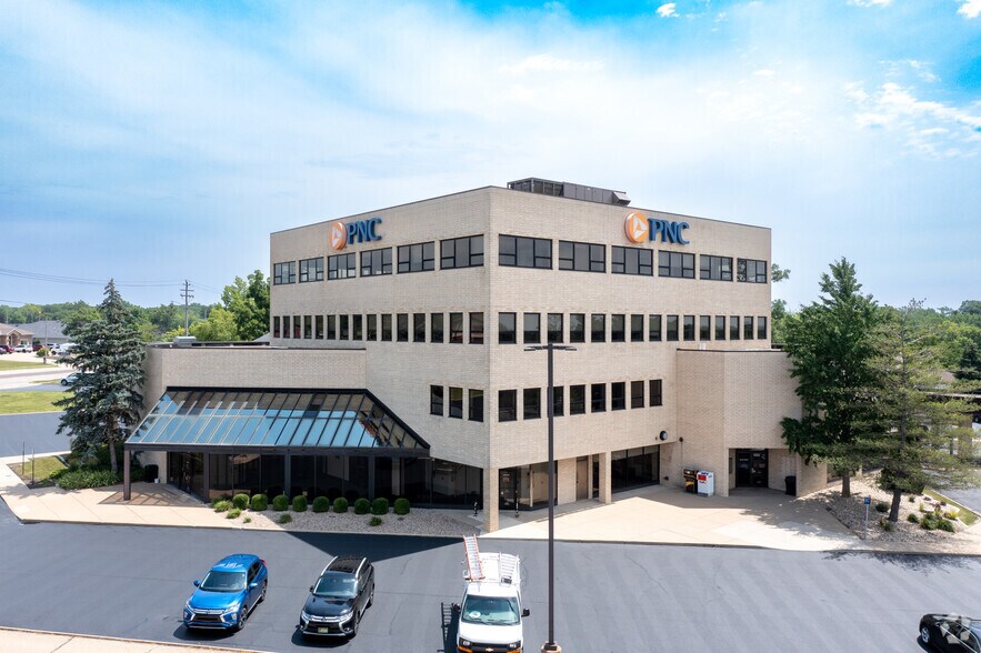 1100 W Glen Ave, Peoria, IL à louer - Photo de l’immeuble – Image 1 sur 13