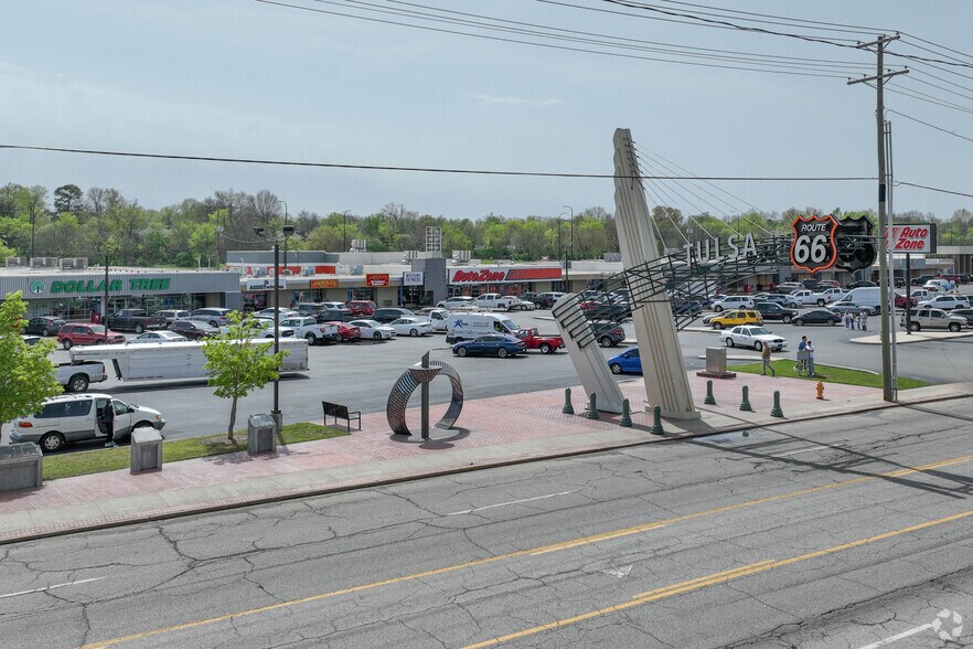 4227-4289 Southwest Blvd, Tulsa, OK à louer - Photo de l’immeuble – Image 1 sur 19