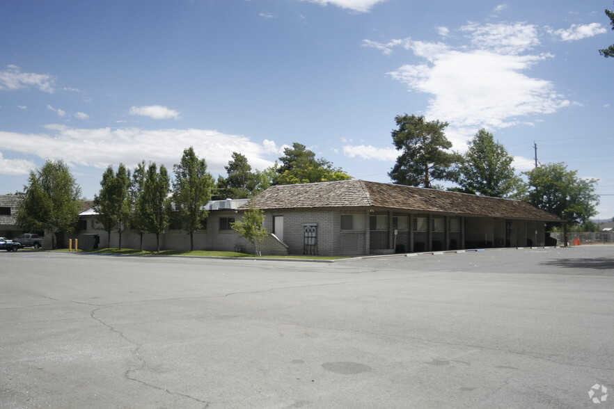 1101 W Moana Ln, Reno, NV à louer - Photo de l’immeuble – Image 2 sur 4