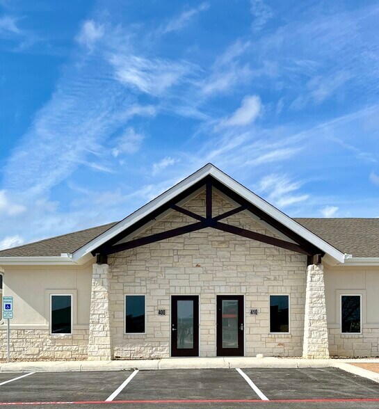 200 W Metro Dr, Leander, TX à louer - Photo principale – Image 1 sur 4