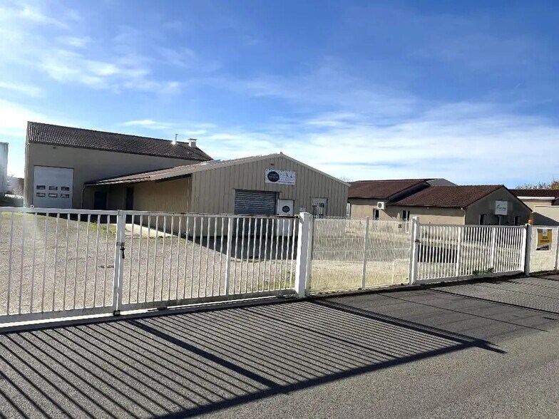 Bureau dans Montélier à vendre - Photo de l’immeuble – Image 1 sur 6