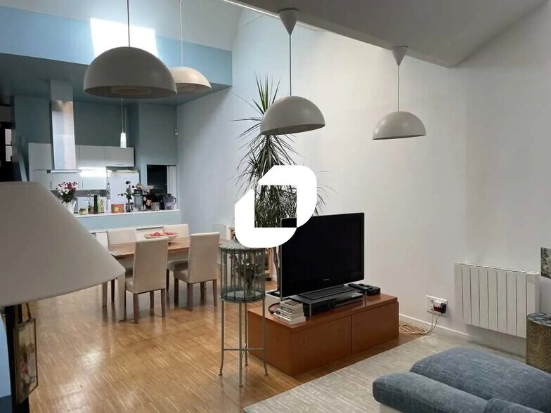 Bureau dans Arcueil à louer - Photo de l’immeuble – Image 2 sur 9