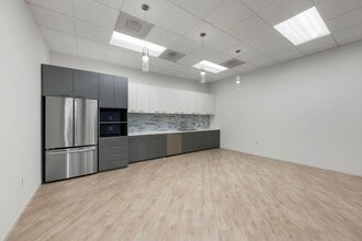 200 Commerce Dr, Irvine, CA à louer Photo intérieure– Image 1 sur 10