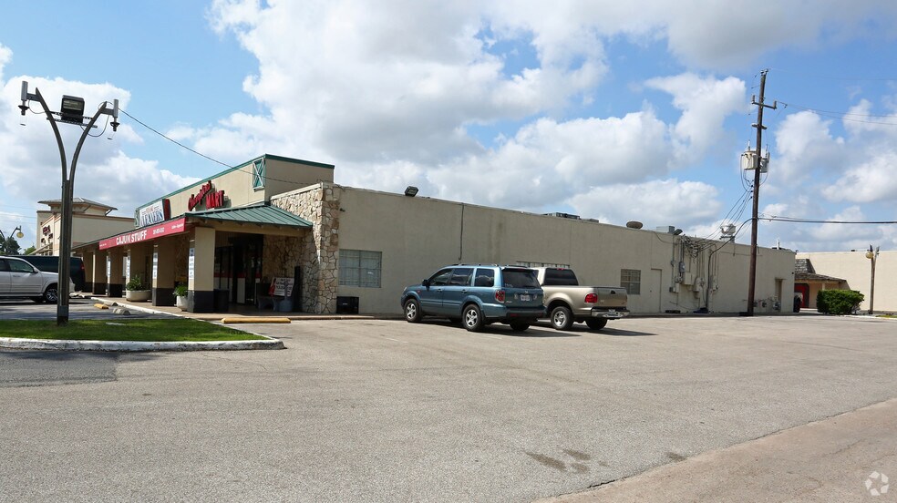 6424-6436 Fm-1960 Rd W, Houston, TX à vendre - Photo de l’immeuble – Image 3 sur 4