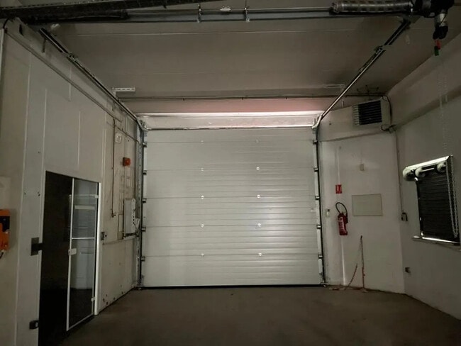 Plus de détails pour Industriel/Logistique à louer