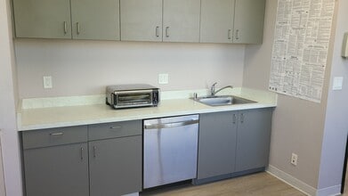 3434 Midway Dr, San Diego, CA à vendre Photo intérieure– Image 1 sur 10