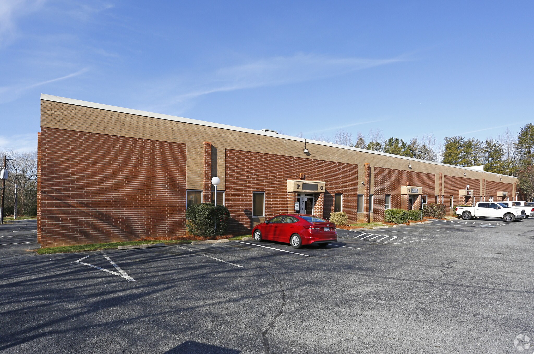 4740 Dwight Evans Rd, Charlotte, NC à louer Photo principale– Image 1 sur 10