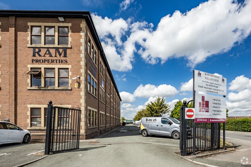 Dallam Ln, Warrington à louer - Photo de l’immeuble – Image 3 sur 3